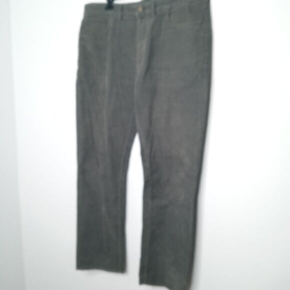 Vineyard Vines gray corduroy pants size 38×32 - Picture 2 of 7